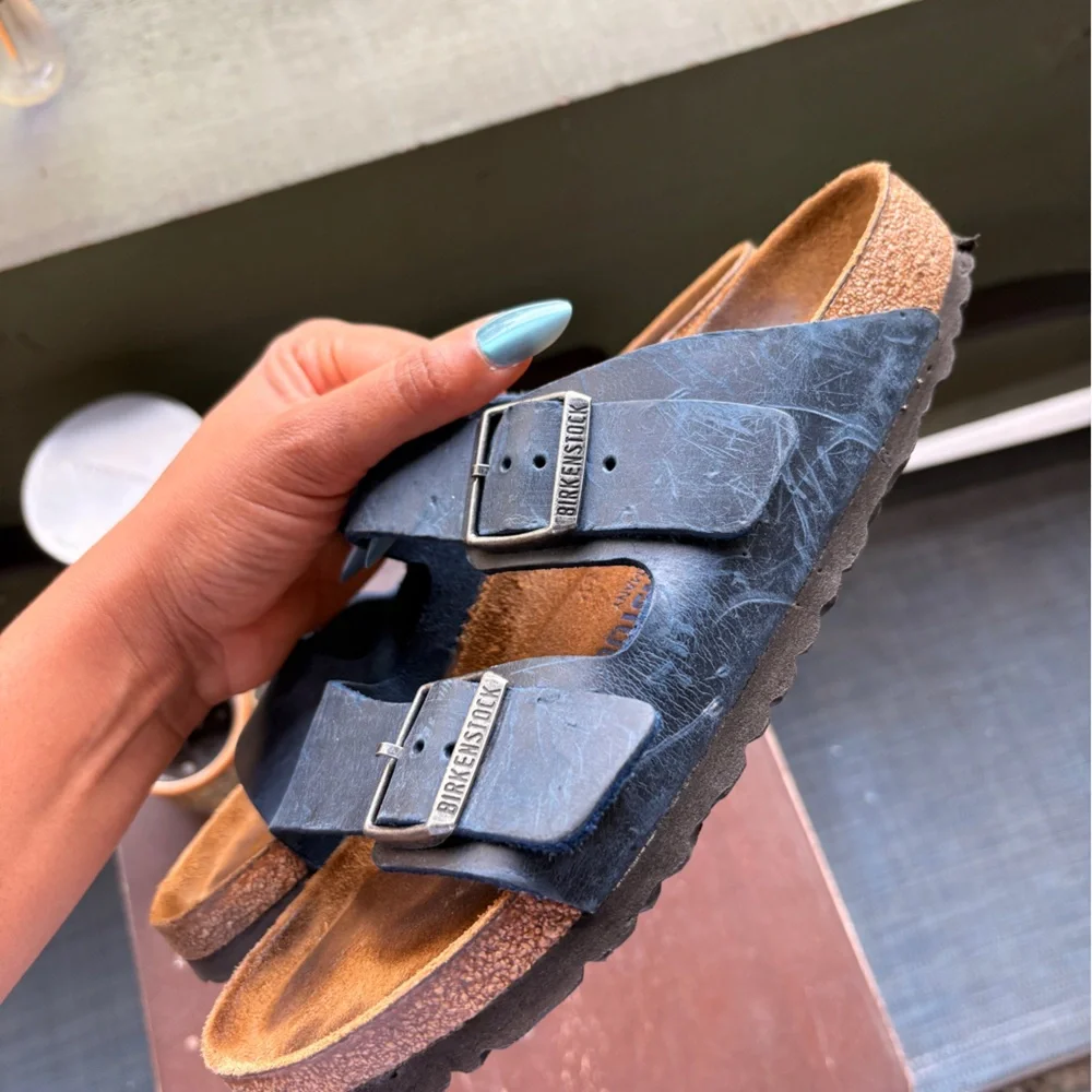 Birkenstock Navy Two Strap Arizona Sandals!! - Picture 6 of 8